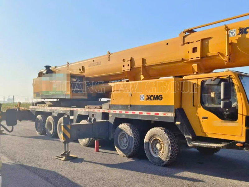 Cẩu Bánh Lốp XCMG QY130K - 130 Tấn - Đời 2013 - Nhập khẩu Trung Quốc