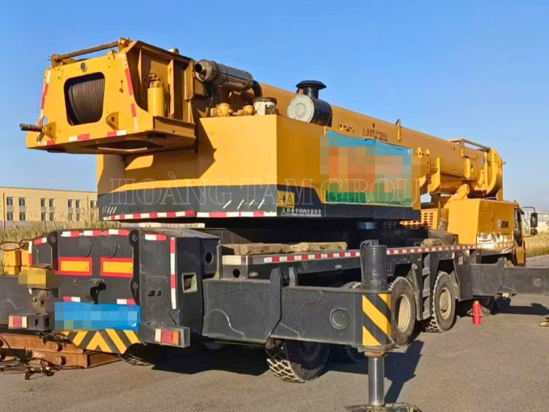Cẩu Bánh Lốp XCMG QY130K - 130 Tấn - Đời 2013 - Nhập khẩu Trung Quốc