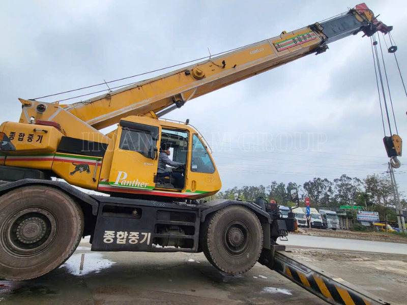 Cho Thuê Cẩu Kobelco - 25 Tấn