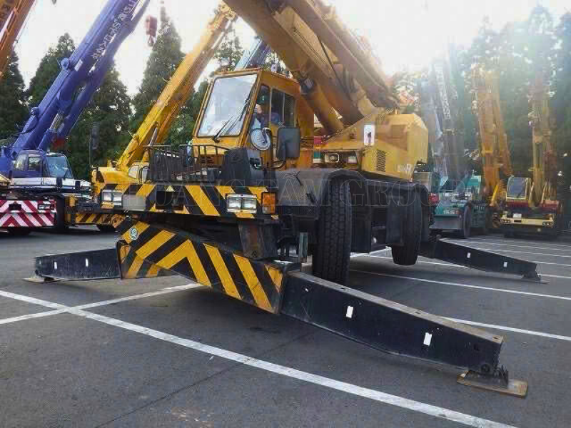 Cẩu Bánh Béo Tadano TR-250M-5 – 25 Tấn - Đời 1994 - Nhập khẩu Nhật Bản