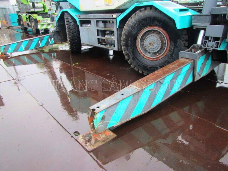 Cẩu Bánh Béo Kobelco RK250-5 - 25 Tấn – Đười 1998 - Nhập khẩu Nhật Bản