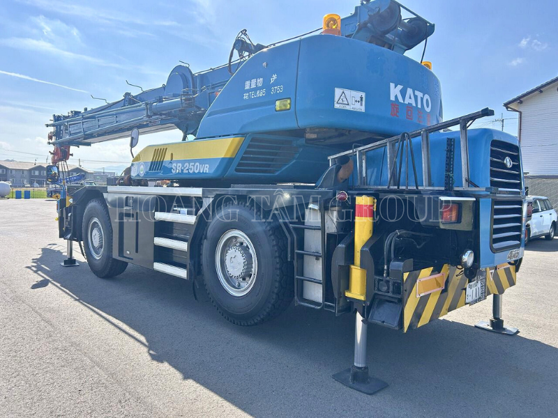 Cẩu Bánh Béo KATO KR-25H-V5 (SR-250VR) - 25 Tấn - Đời 2023 - Nhập khẩu Nhật Bản