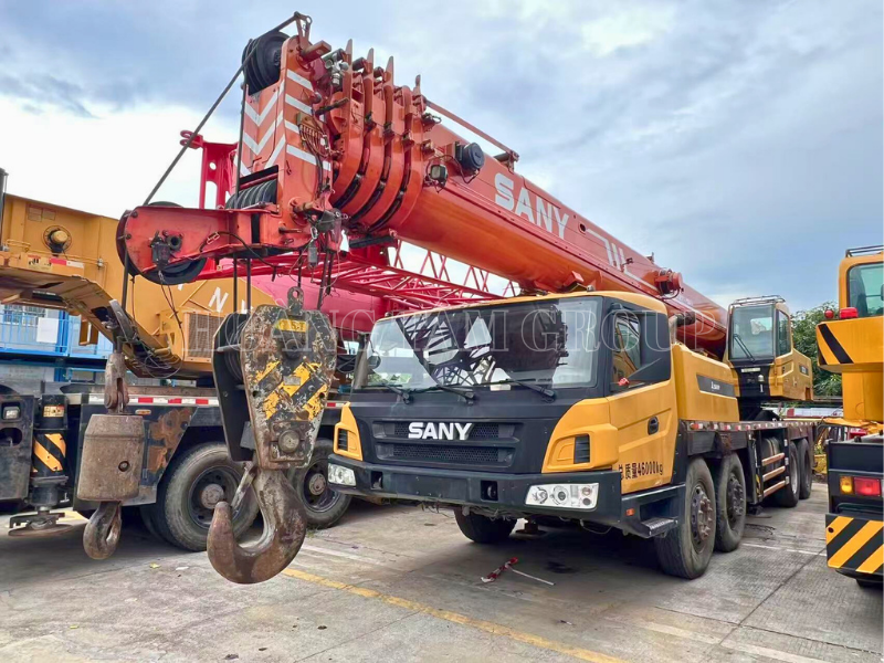 Cẩu Bánh Lốp SANY STC750 – 75 Tấn - Đời 2013 - Nhập khẩu Trung Quốc