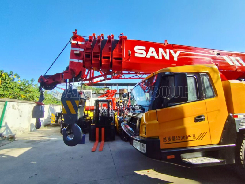 Cẩu Bánh Lốp Sany STC550T6 - 55 Tấn - Đời 1019 - Nhập khẩu Trung Quốc