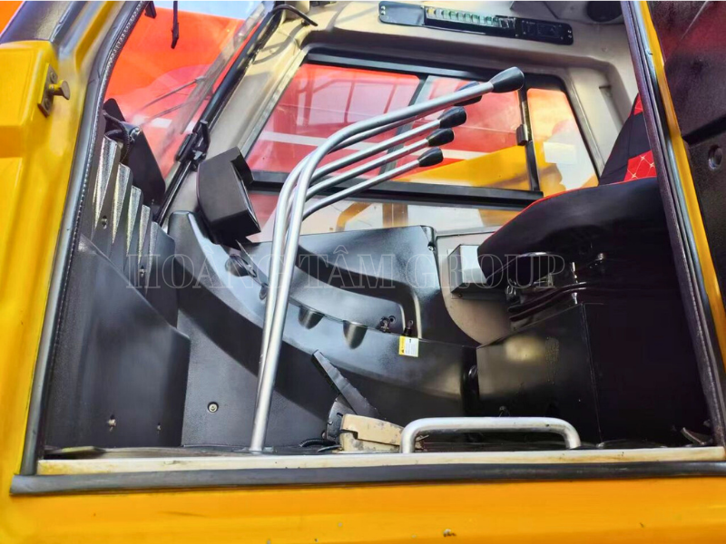 Cẩu Bánh Lốp Sany STC550T6 - 55 Tấn - Đời 1019 - Nhập khẩu Trung Quốc