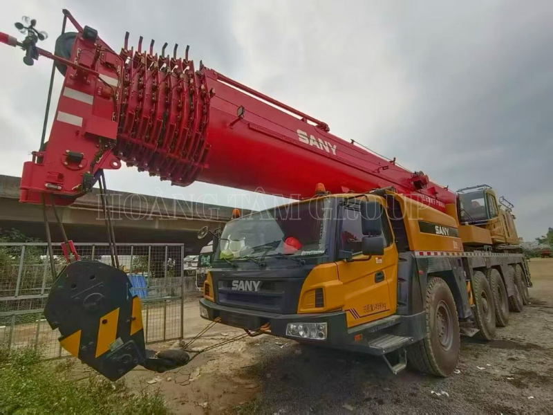 Cẩu Bánh Lốp Sany SYM5556JQZ200C - 200 tấn - Đời 2022 - Nhập khẩu Trung Quốc