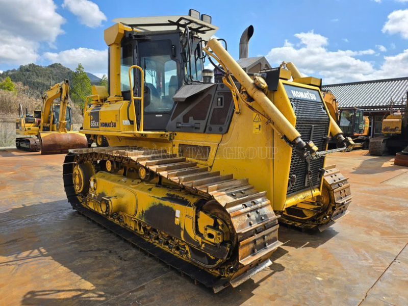 MÁY ỦI BÁNH XÍCH KOMATSU D65PX-15EO - ĐỜI 2017 - NHẬP KHẨU - NHẬT BẢN