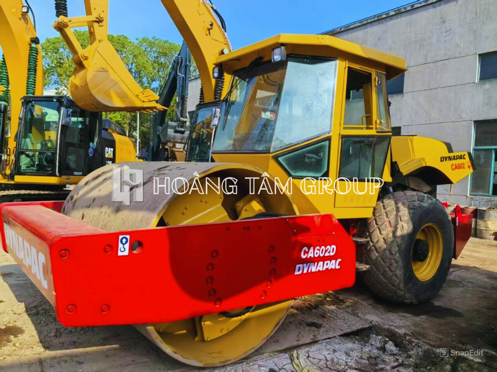 XE LU RUNG DYNAPAC CA602D - ĐỜI 2005 - NHẬP KHẨU TRUNG QUỐC