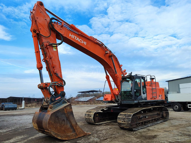 MÁY XÚC ĐÀO BÁNH XÍCH HITACHI ZX470 LCH-3 – ĐỜI 2010 – NHẬP KHẨU THỤY SỸ