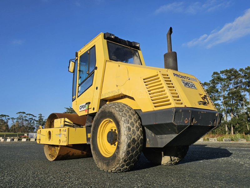 XE LU BOMAG BW177D-3 - ĐỜI 2003 - NHẬP KHẨU NEW ZEALAND