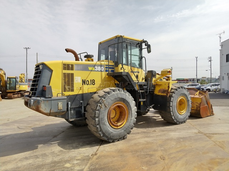 Máy Xúc Lật KOMATSU WA380-6 (2010) - Nhập Khẩu Nhật Bản
