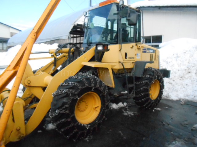 XE XÚC LẬT BÁNH LỐP KOMATSU WA100-5 - ĐỜI 2010 - NHẬP KHẨU NHẬT BẢN