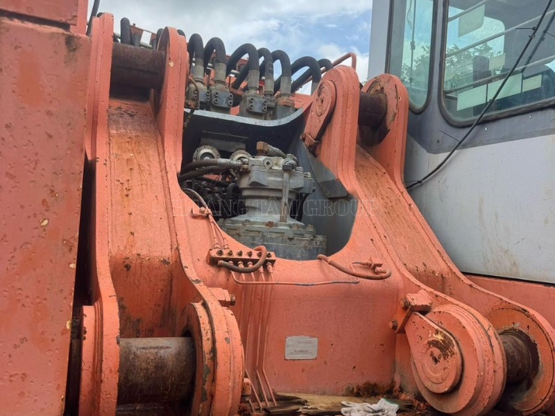 Máy Xúc Đào Bánh Xích Siêu Trọng Hitachi EX1200