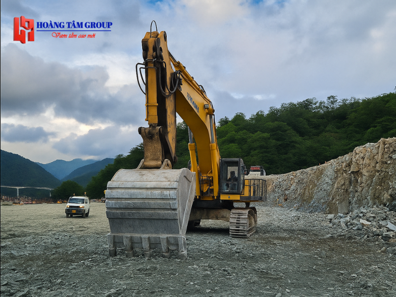 SIÊU MÁY XÚC ĐÀO BÁNH XÍCH KOMATSU PC1250-8 - NHẬP NHẬT BẢN