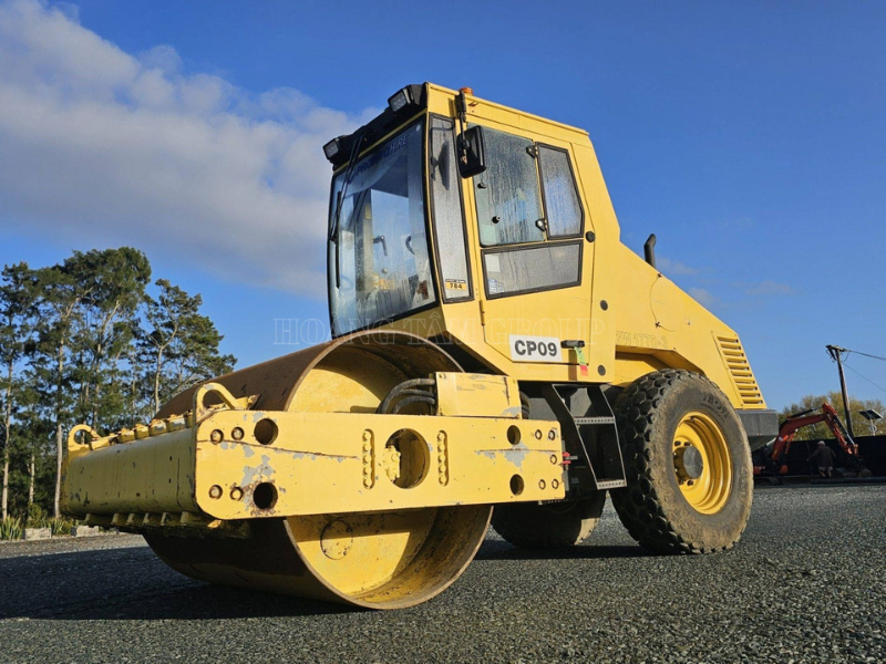 XE LU BOMAG BW177D-3 - ĐỜI 2003 - NHẬP KHẨU NEW ZEALAND