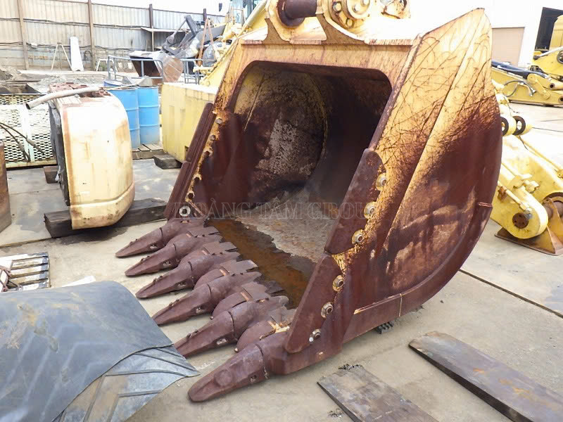 MÁY XÚC ĐÀO  KOMATSU PC850-8EO - ĐỜI 2017 - NHẬP KHẨU NHẬT BẢN