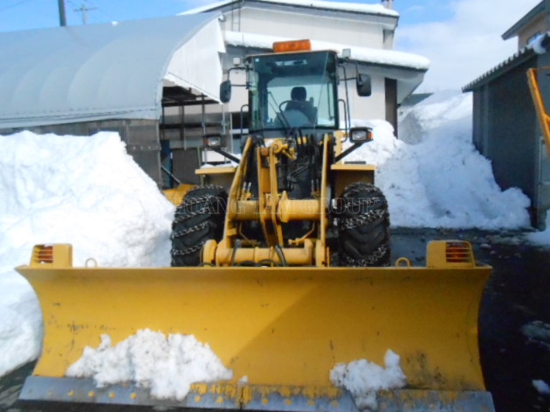 XE XÚC LẬT BÁNH LỐP KOMATSU WA100-5 - ĐỜI 2010 - NHẬP KHẨU NHẬT BẢN