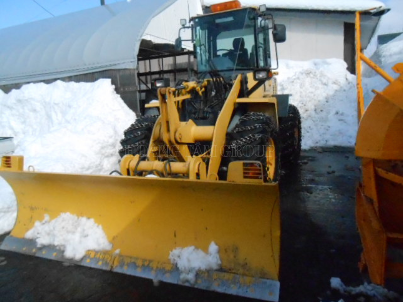 XE XÚC LẬT BÁNH LỐP KOMATSU WA100-5 - ĐỜI 2010 - NHẬP KHẨU NHẬT BẢN