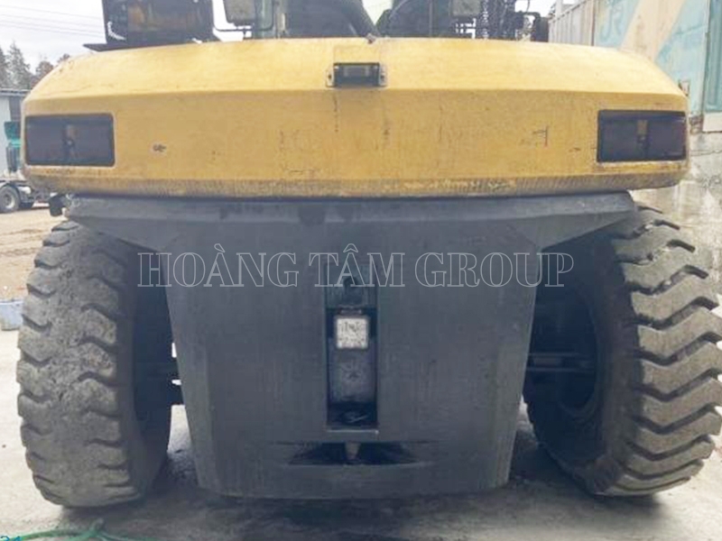 XE NÂNG HÀNG KOMATSU FD200Z-6 - ĐỜI 2011 - NHẬP KHẨU NHẬT BẢN