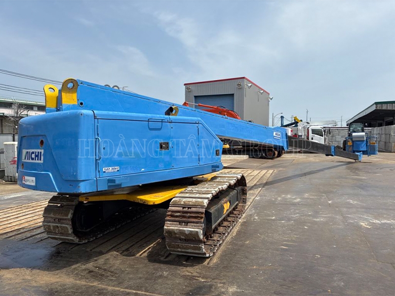 Xe Nâng Người Boom Lift AICHI SR18A-695929 - Chiều Cao Làm Việc 18m - Đời 2006