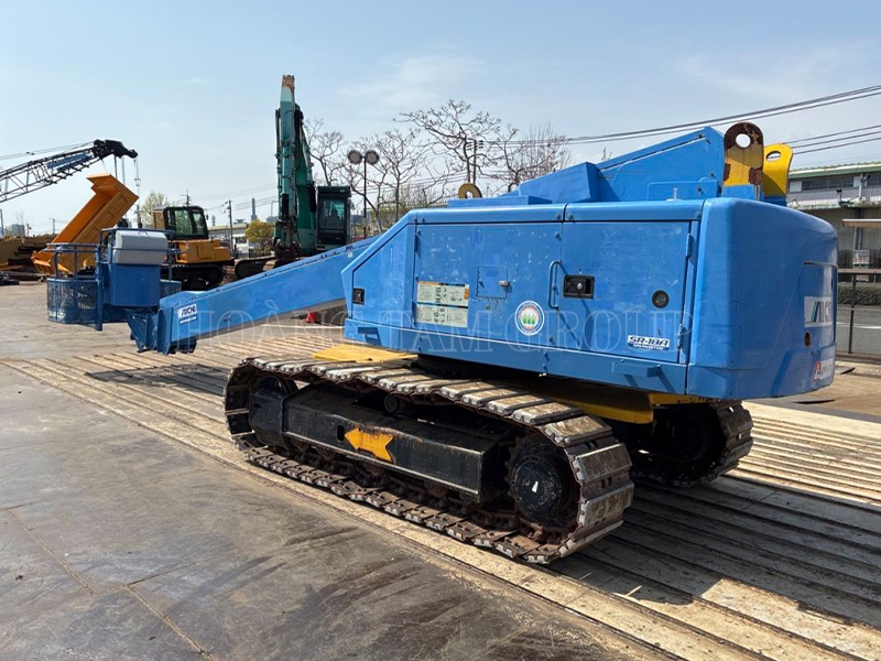 Xe Nâng Người Boom Lift AICHI SR18A-695929 - Chiều Cao Làm Việc 18m - Đời 2006
