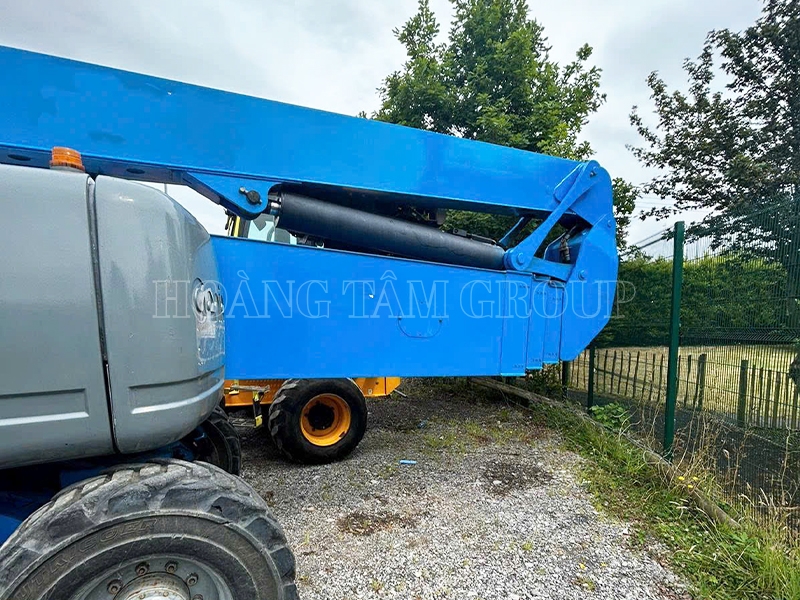 Xe Nâng Người Boom Lift GENIE Z-135/70 - Chiều Cao Làm Việc 43m - Đời 2007