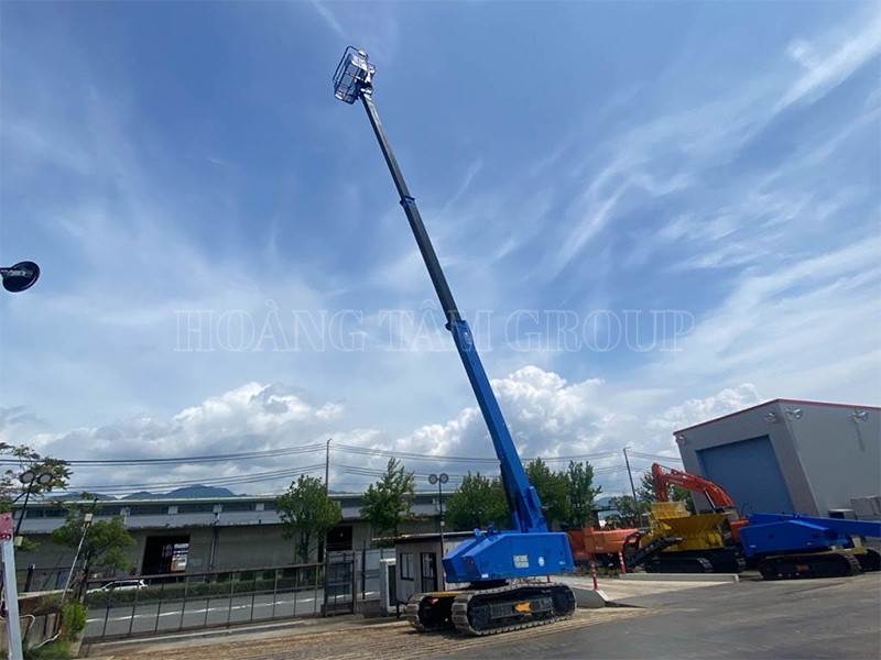 Xe Nâng Người Boom Lift AICHI SR18A – 707161 – Chiều Cao Làm Việc 18m - Đời 2007