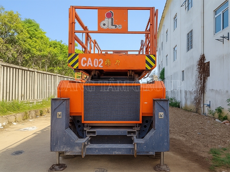 Xe Nâng Người Cắt Kéo Dingli JCPT1823RT - Chiều Cao Làm Việc 18m - Đời 2019