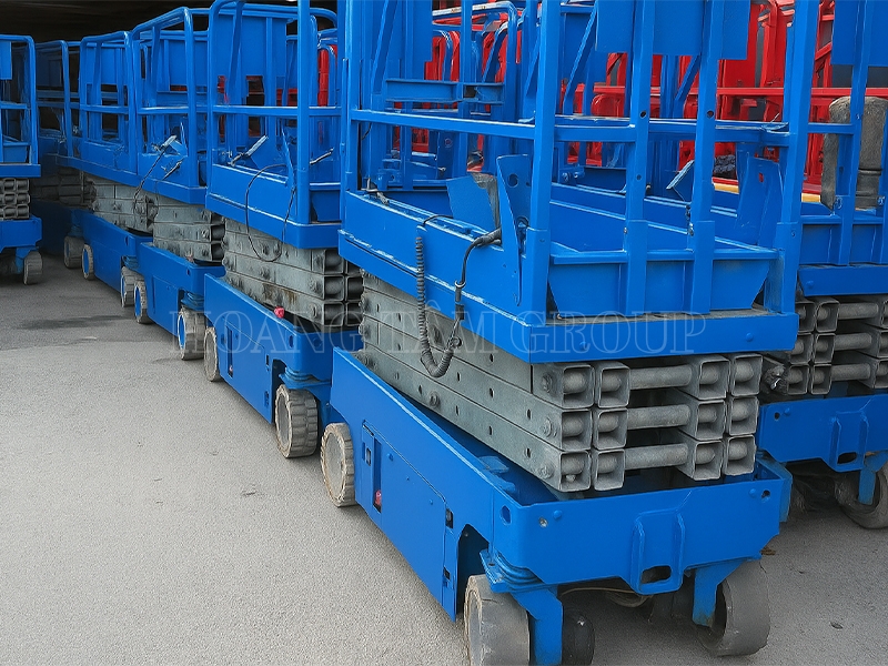 Xe Nâng Người Cắt Kéo GENIE GS-1930 - Chiều Cao Làm Việc 8m - Đời 2008