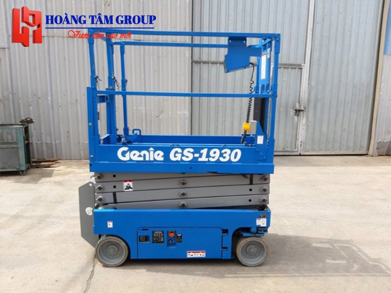 Xe Nâng Người Cắt Kéo GENIE GS-1930 - Chiều Cao Làm Việc 8m - Đời 2008