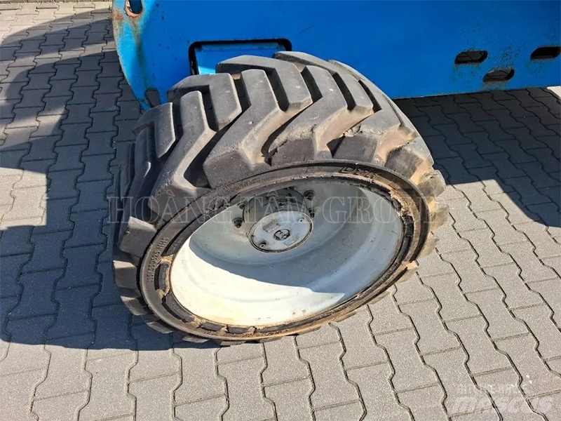 Cho thuê xe nâng người S-Boom Genie S-60 - Chiều cao làm việc 20m