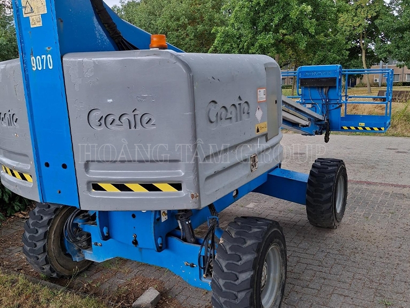 Cho thuê xe nâng người Boom Lift GENIE S-40 - Chiều cao làm việc 14m