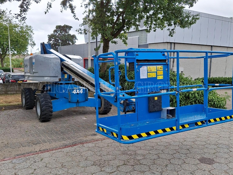 Xe Nâng Người Boom Lift GENIE S-40 - Chiều Cao Làm Việc 14m - Đời 2015