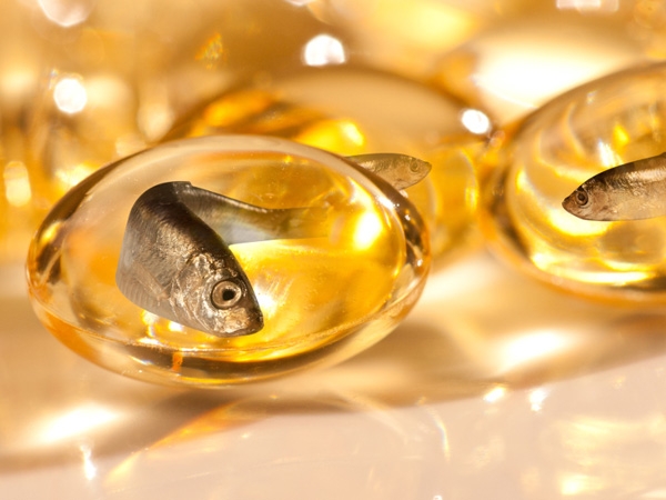 Cá là nguồn bổ sung Omega-3 tự nhiên rất tốt cho người mắc bệnh tim mạch.
