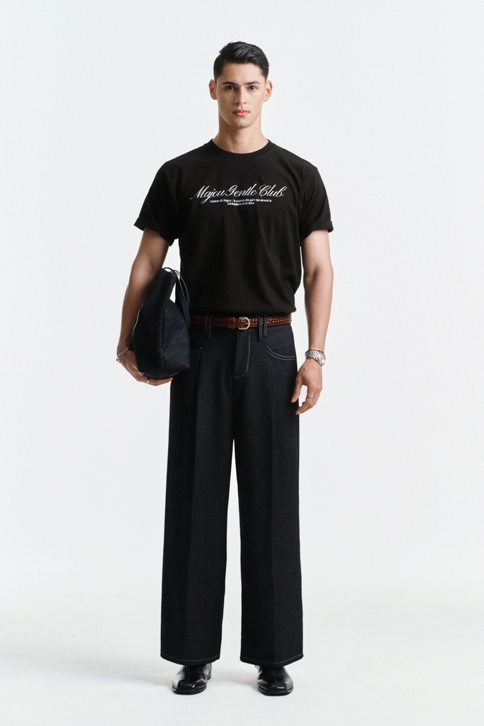 Majou Gentle Club Signature Tee