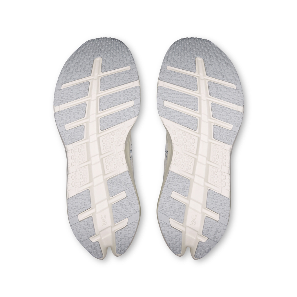 Giày Chạy Bộ Nữ On Running Cloudrunner 3 White | Ivory