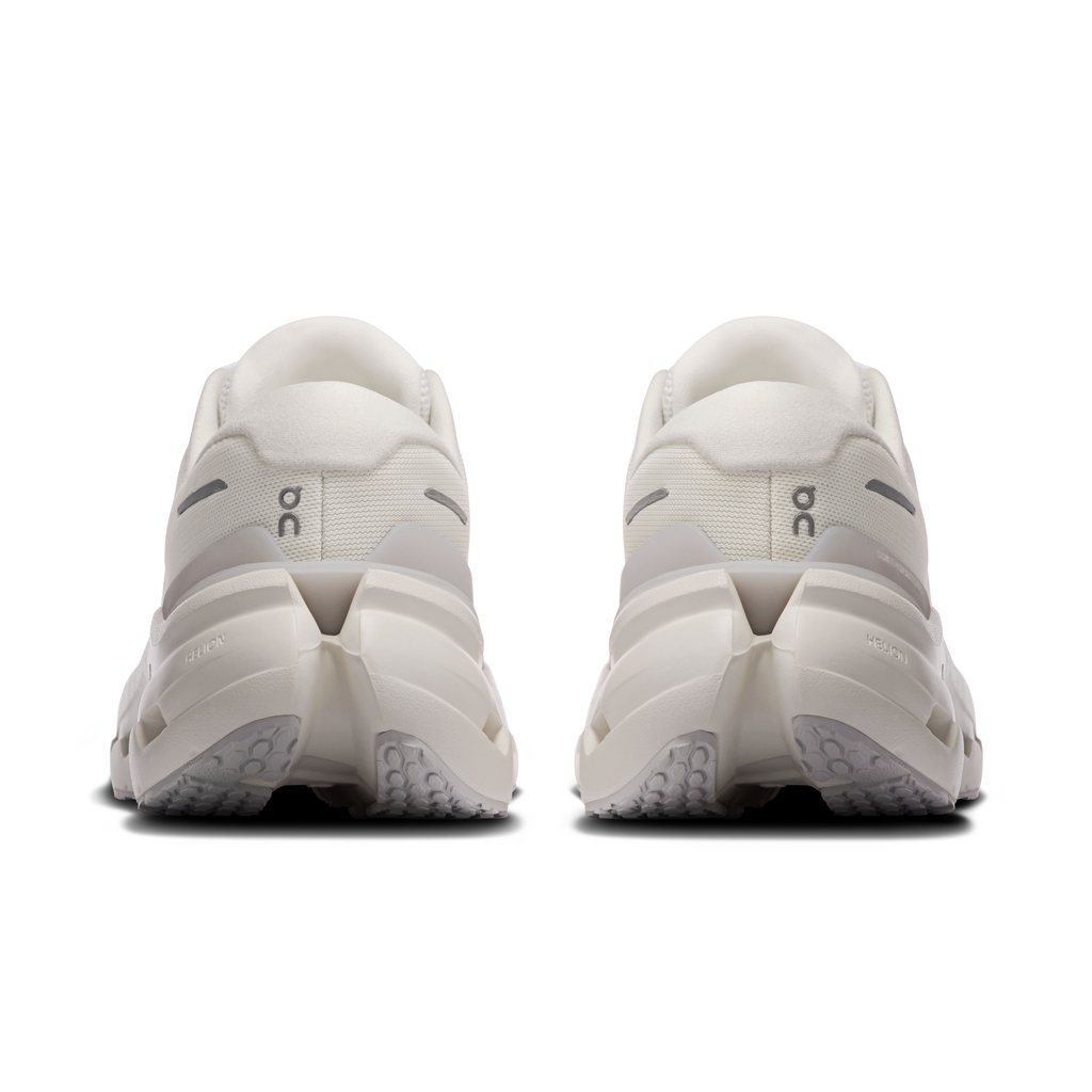 Giày Chạy Bộ Nữ On Running Cloudrunner 3 White | Ivory