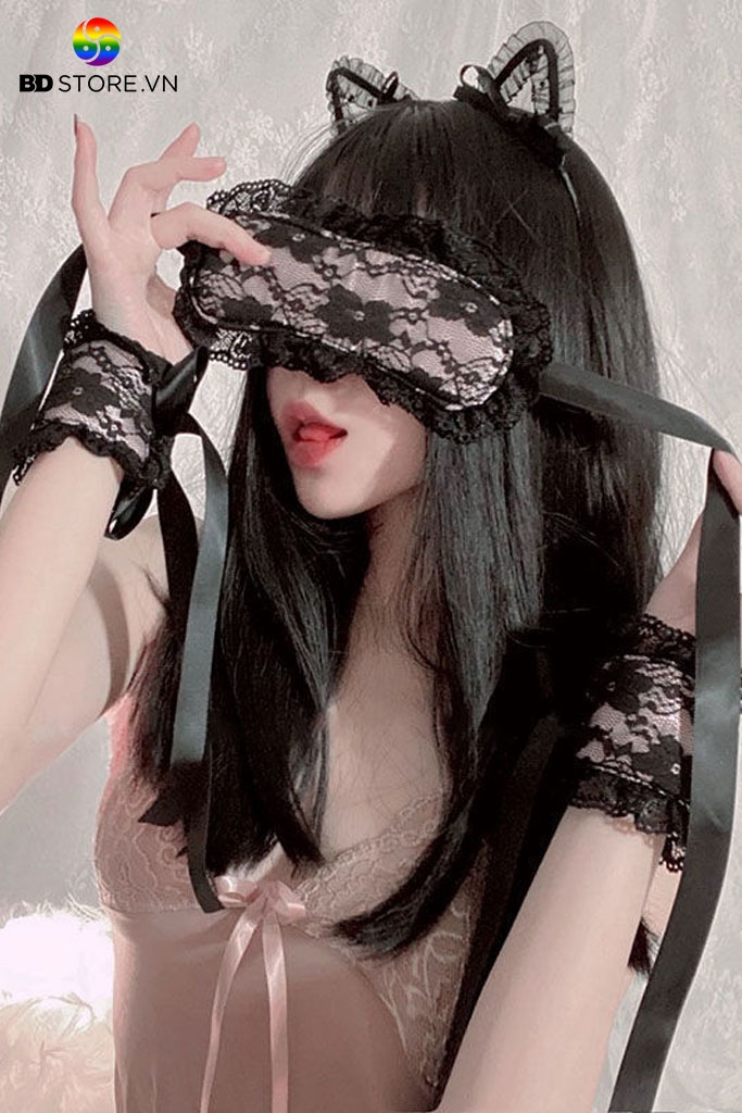 BDT222 - Còng tay tình yêu họa tiết ren hoa dài 21cm có phần đệm trong