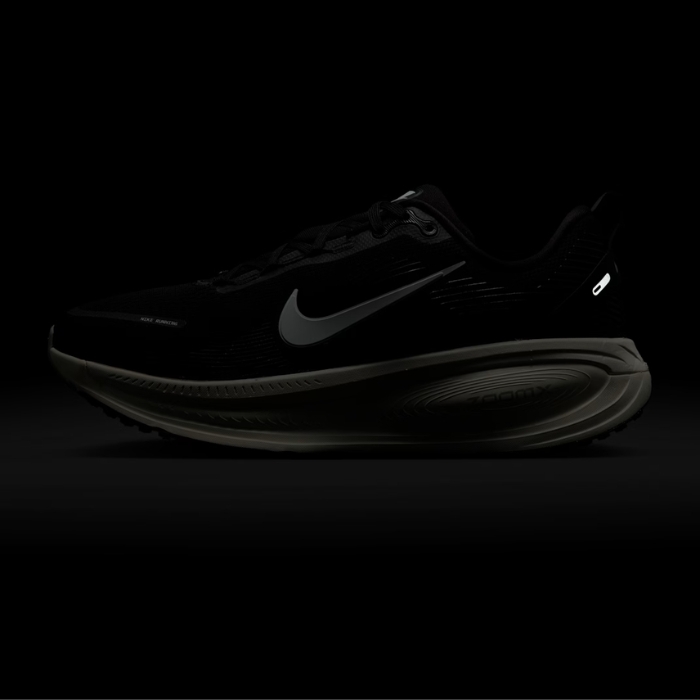 Giày chạy bộ Nike Vomero 18 Wide Nam - IF0514-002