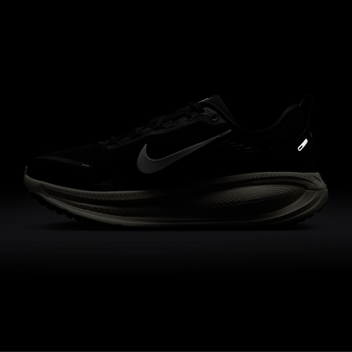 Giày chạy bộ Nike Vomero 18 Wide Nam - IF0514-002