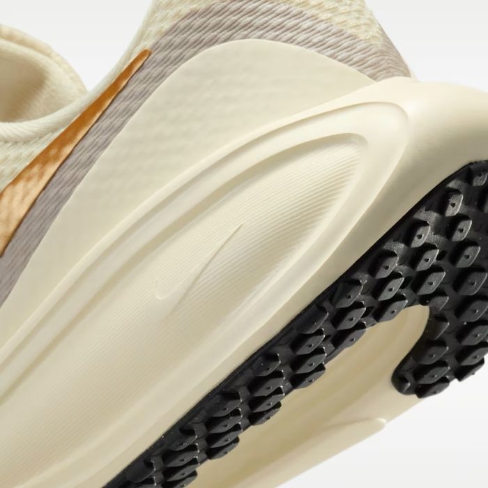 Giày chạy bộ Nike REVOLUTION 8 Nữ - HJ8485-201