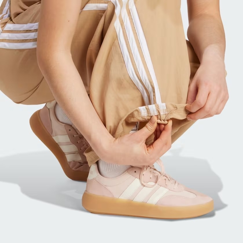 Quần dài adidas Essentials 3 sọc Nữ - JX7664