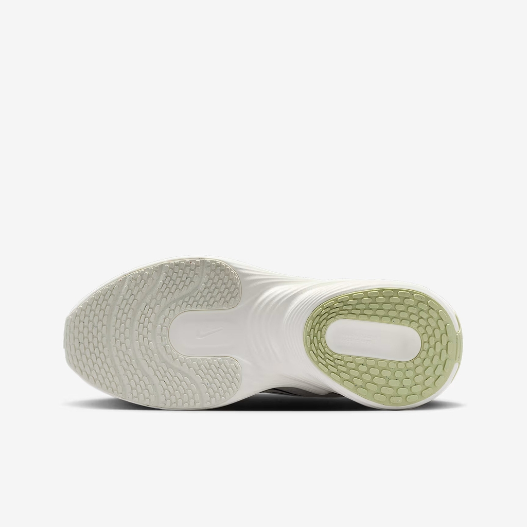 Giày chạy bộ trẻ em Nike Uplift Sc (Gs) IF1749-100