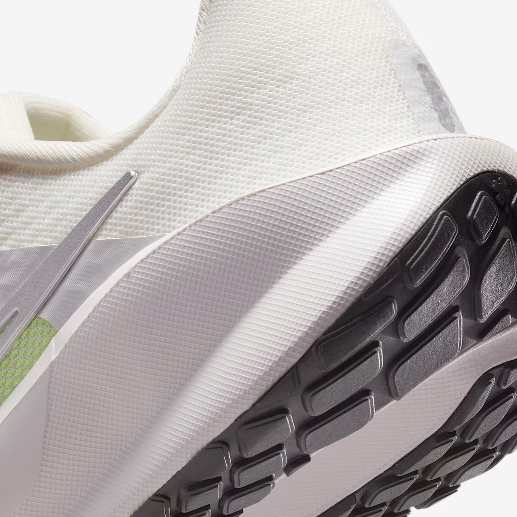 Giày chạy bộ Nike Downshifter 13 Nữ FD6476-106