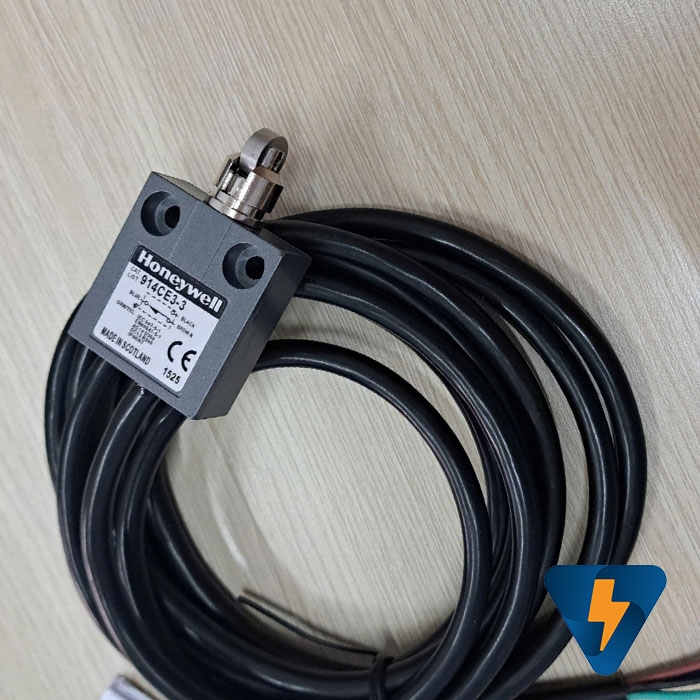 14CE2-1 Công Tắc Hành Trình Honeywell