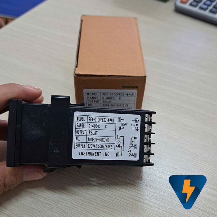 RKC REX-C100FK02-M*AN Đồng hồ nhiệt độ REX-C100