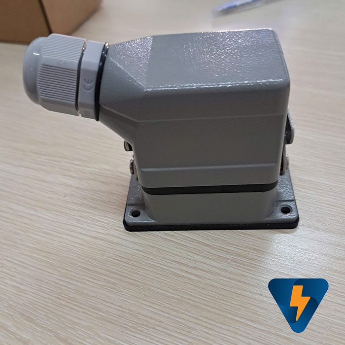 Giắc cắm 4 chân 16A DNT HDC-HE-004-1