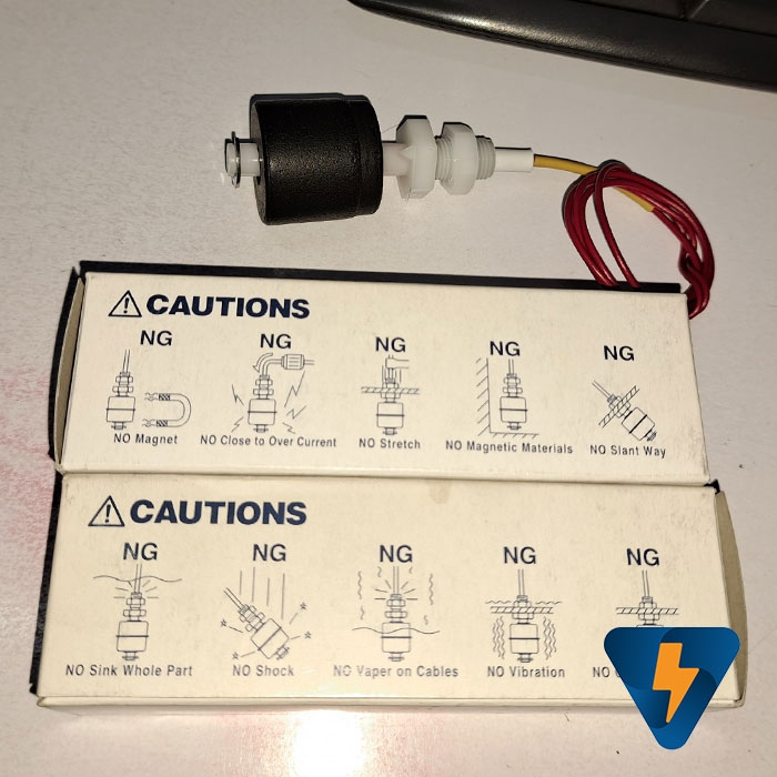 Phao báo mức nước nhựa phao đo mức nước bằng nhựa điện từ 45mm - Japan