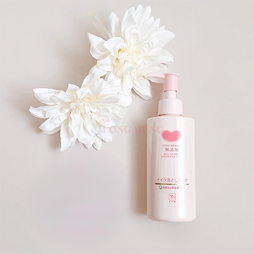 Sữa tẩy trang làm sạch và dưỡng ẩm cho da nhạy cảm COW Addtitive Free Cleansing Milk 150ml - 4901525602204