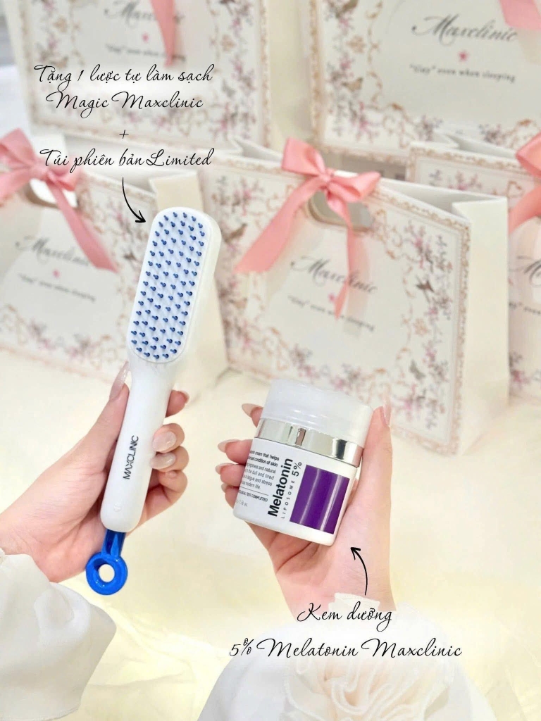 Sét Túi maxclinic ( lược kèm hộp + dây+túi )